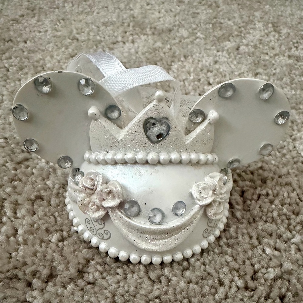 Disney Minnie Mouse Wedding Bride Veil Mickey Ear Hat Christmas Ornament